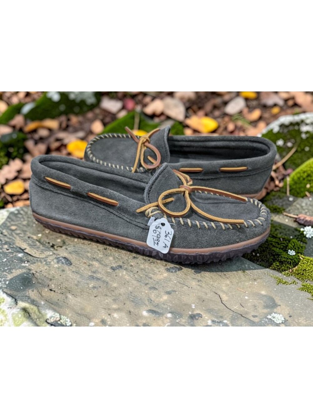 Minnetonka Women's Tarik Tie Tread Moccasin Charcoal Size 9 NEW IN BOX!